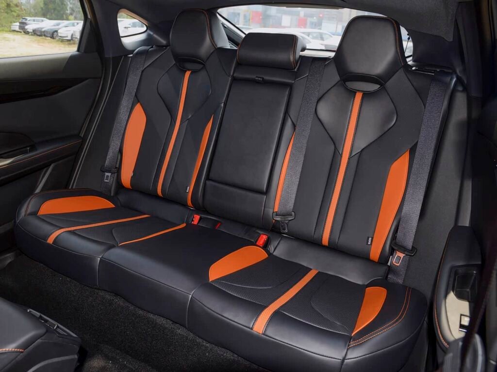 Changan UNI-V: Stylish Sporty Sedan for Global Markets 1400x1050 autohomecar chtlygfg1uwandcfabm c6mzgzy472